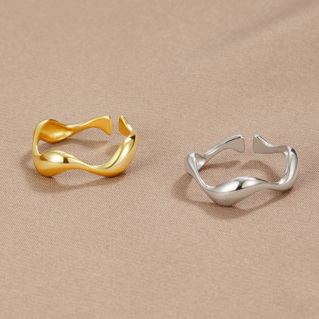 Luxe Wave Ring