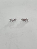 Vera Gorgeous Leaves Stud Earrings
