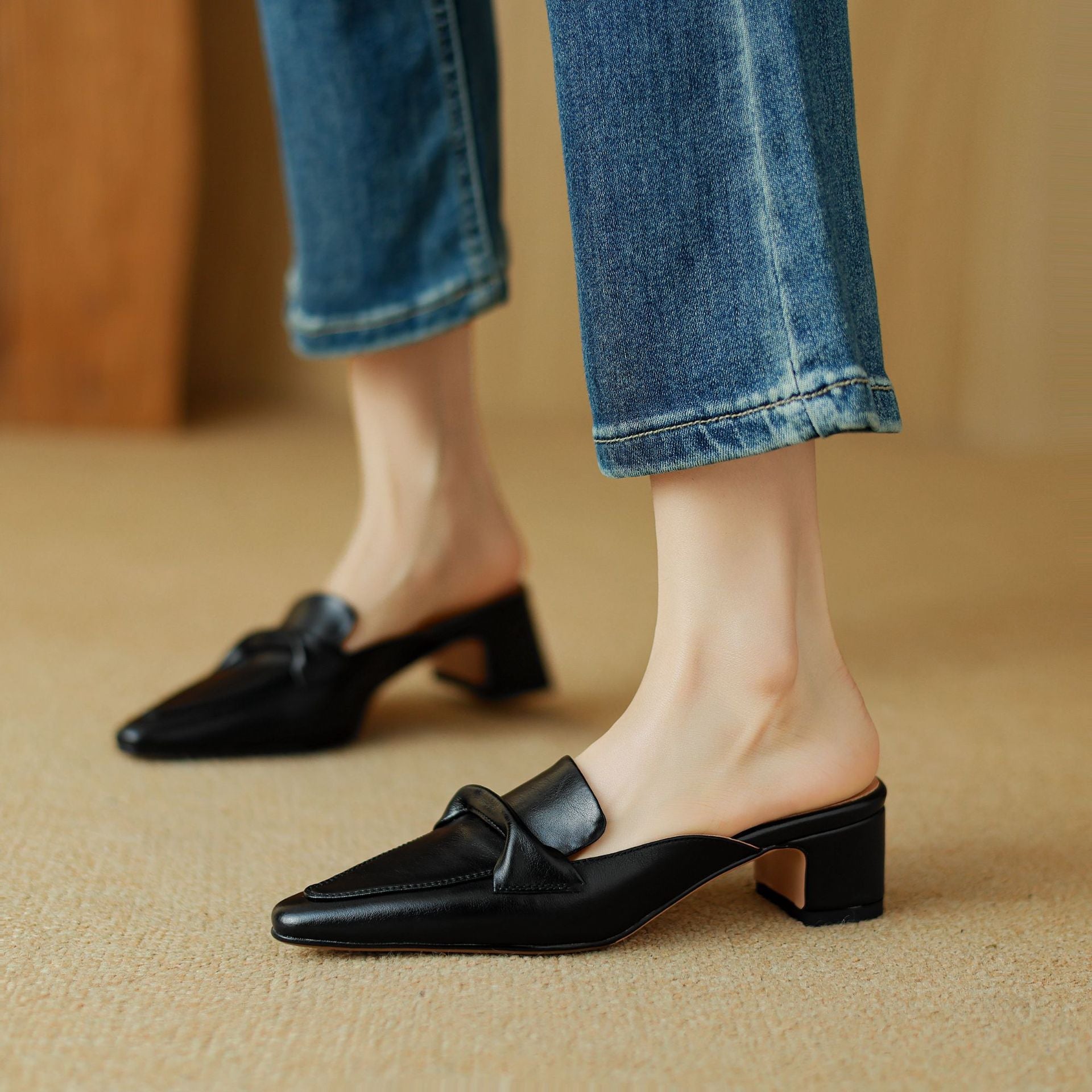 Marloe Pointed Leather Mules