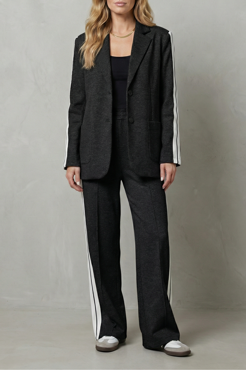 Sporty Tailored Contrast Two Piece Set