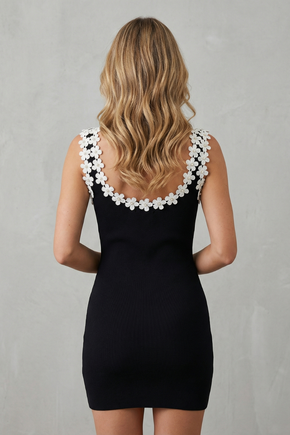 Sweet Contrast Women’s Bodycon Mini Dress With Flower Details