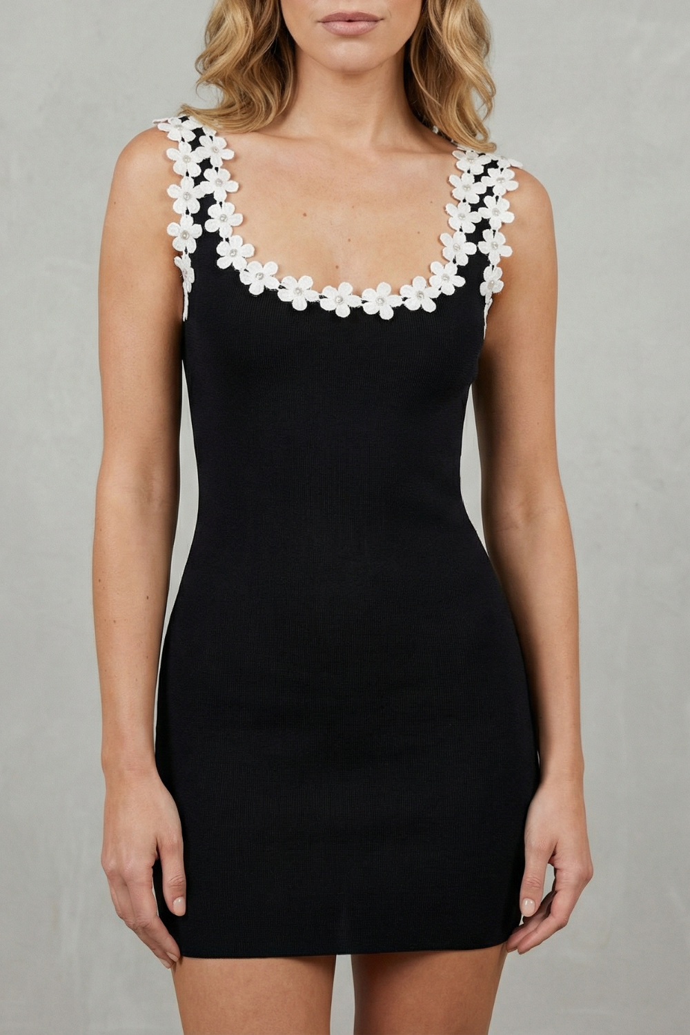 Sweet Contrast Women’s Bodycon Mini Dress With Flower Details