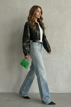 Effortless Straight Silhouette Mid Rise Jeans