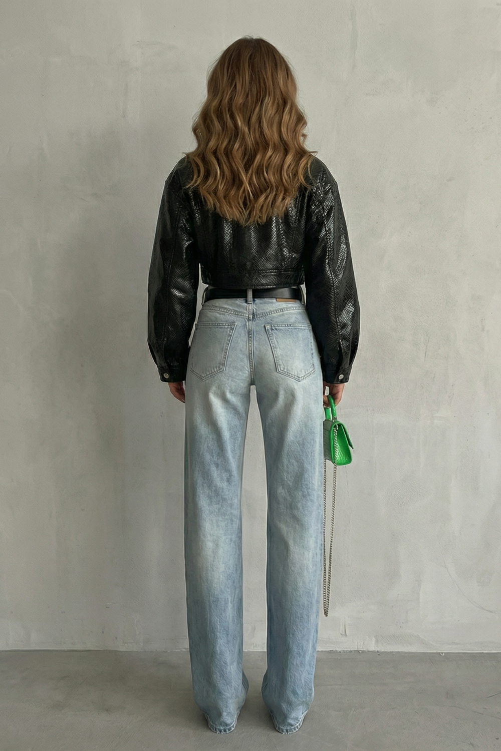 Effortless Straight Silhouette Mid Rise Jeans