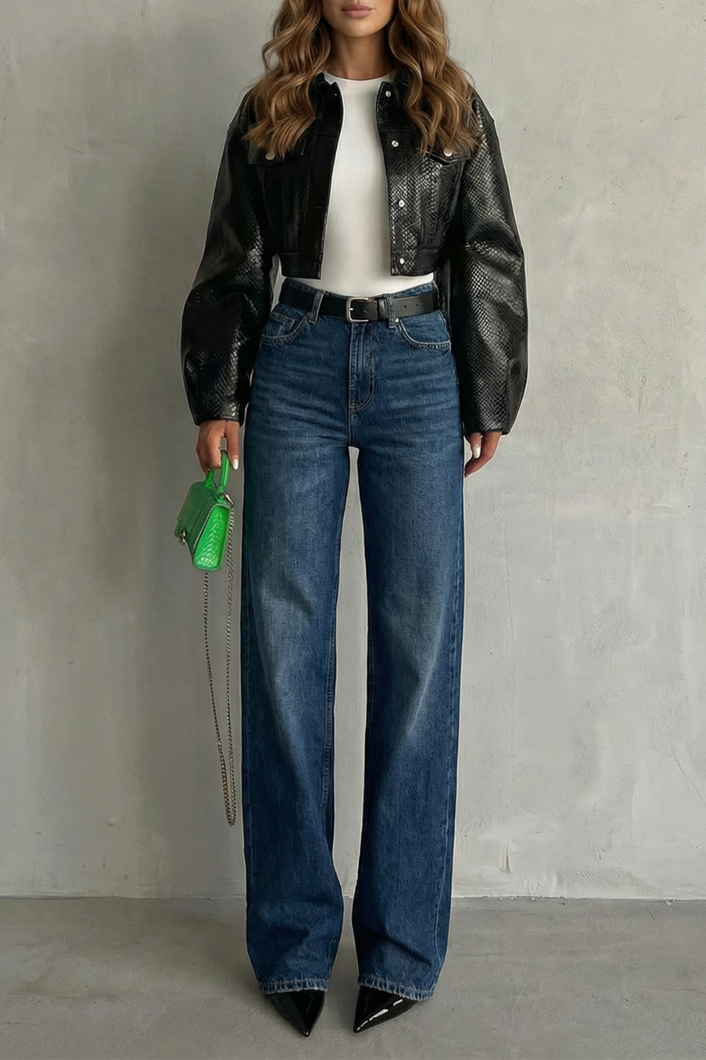 Effortless Straight Silhouette Mid Rise Jeans