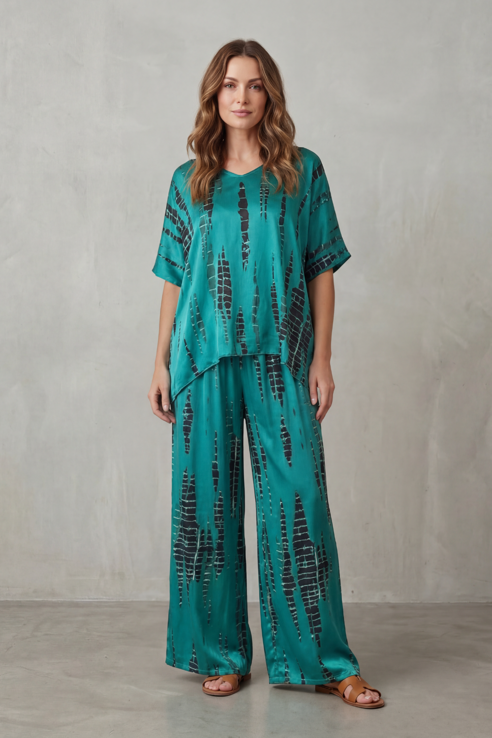 Abstract Print Detail Wide-Leg Lounge Set
