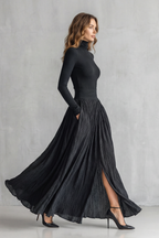 Pleated Flow Silhouette Two-piece Turtleneck Set