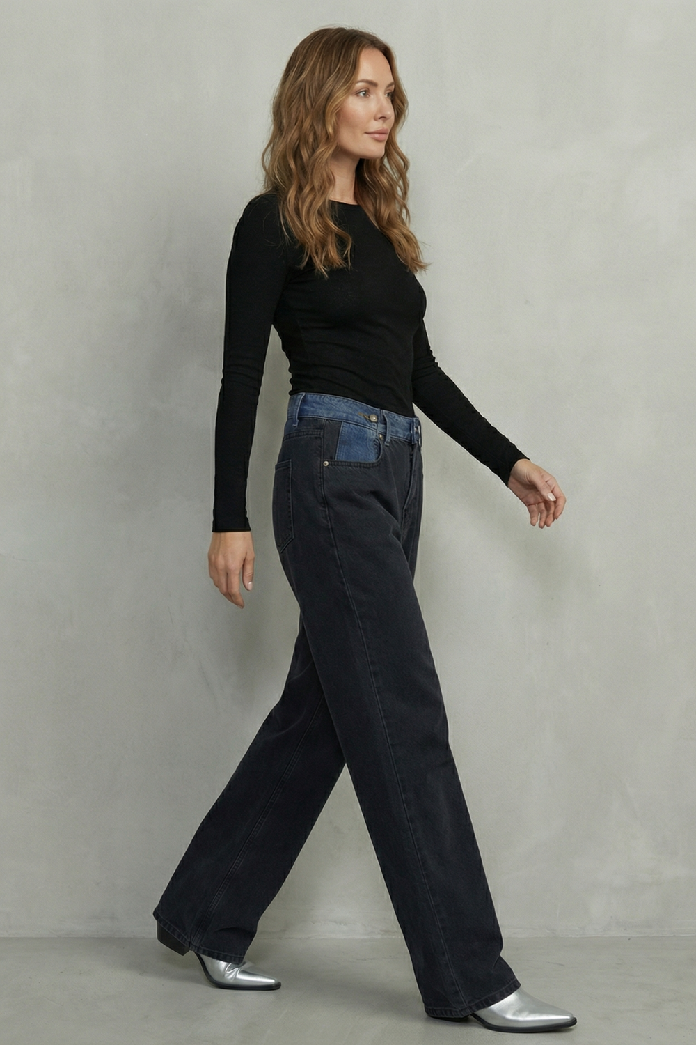 Tri-fold Waistband Detail Straight Leg Jeans