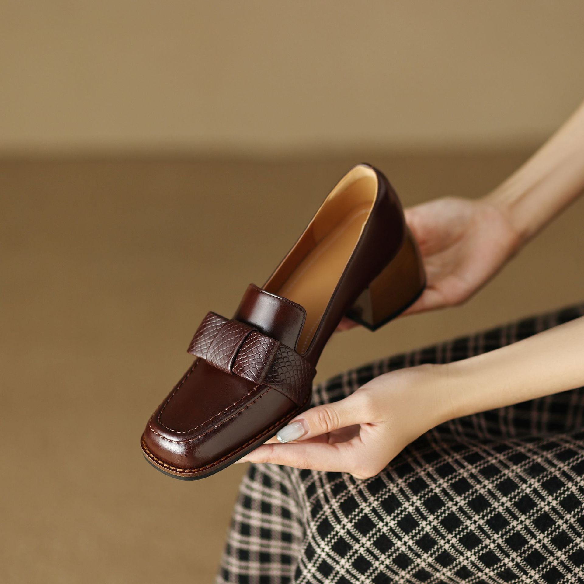 Velmora Bow Leather Loafer Pumps
