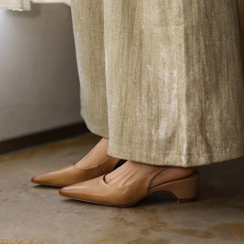Vela Sculpt Leather Heels