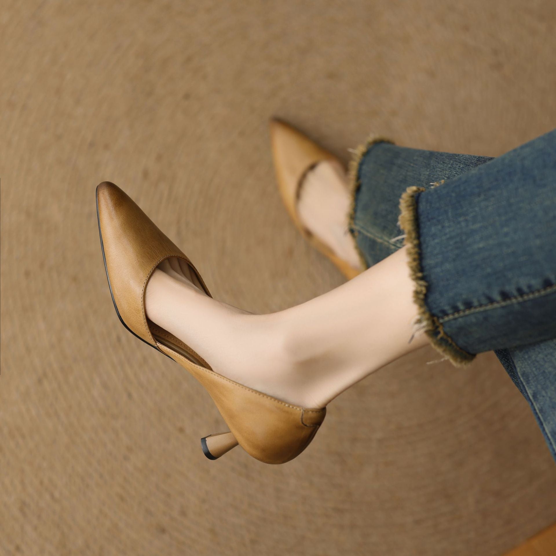 Loréne Curve Leather Heels