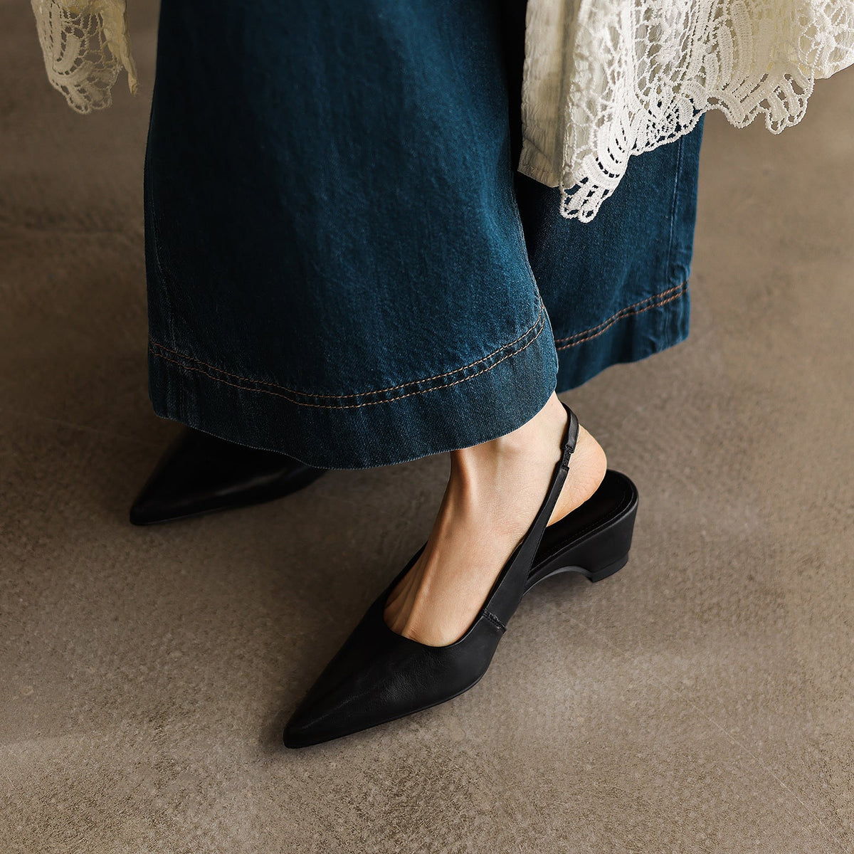 Vela Sculpt Leather Heels