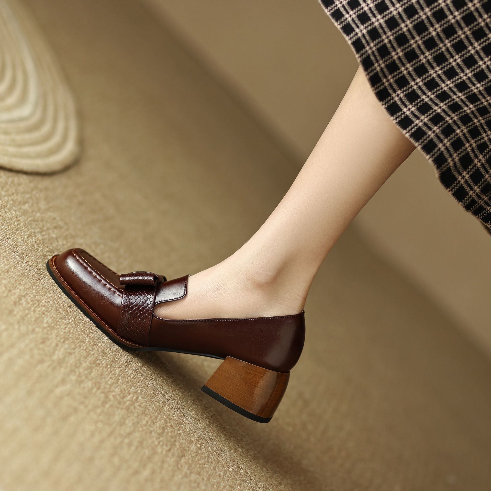 Velmora Bow Leather Loafer Pumps