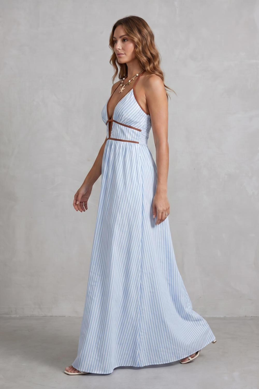 Striped Backless Silhouette Maxi Dress