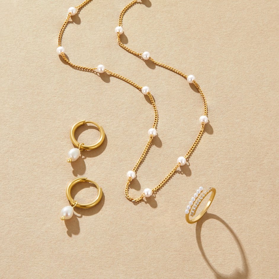 Bella Hoop Earrings