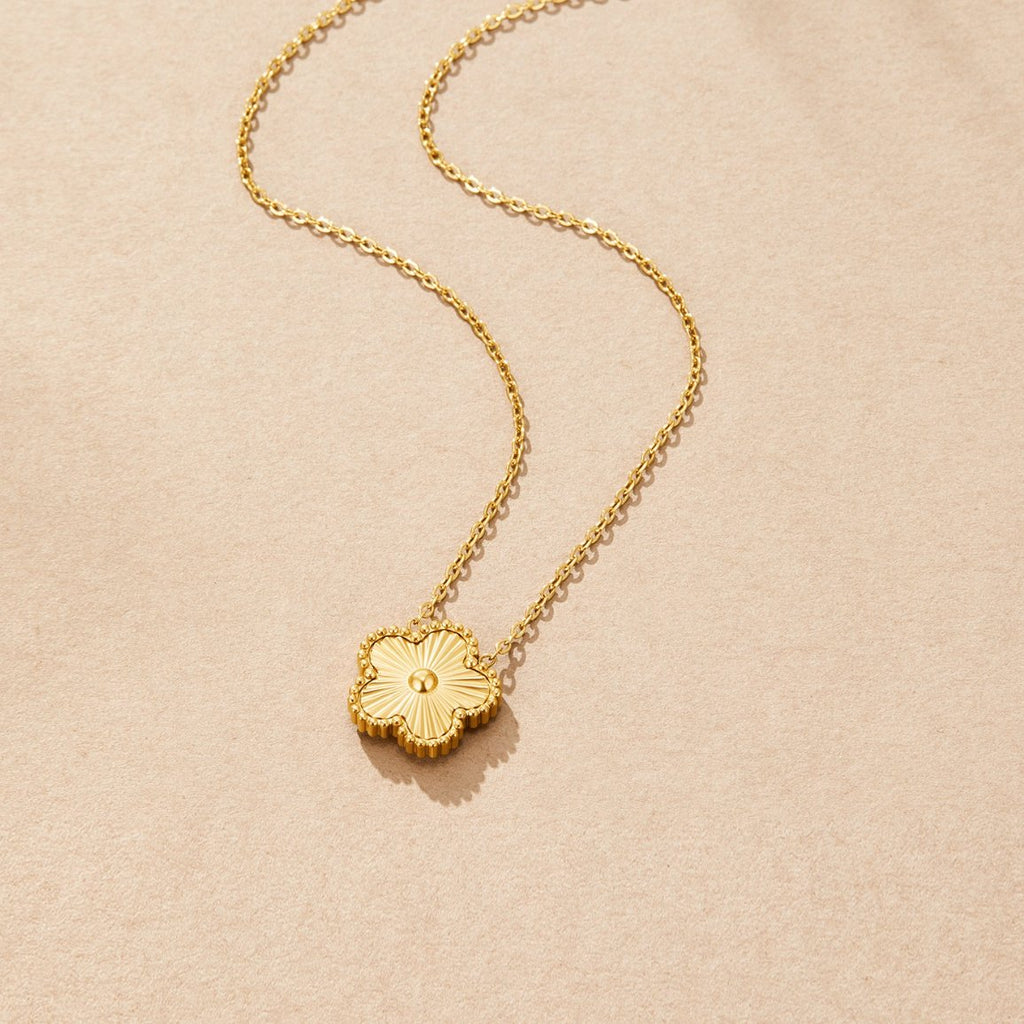 Clover Necklace