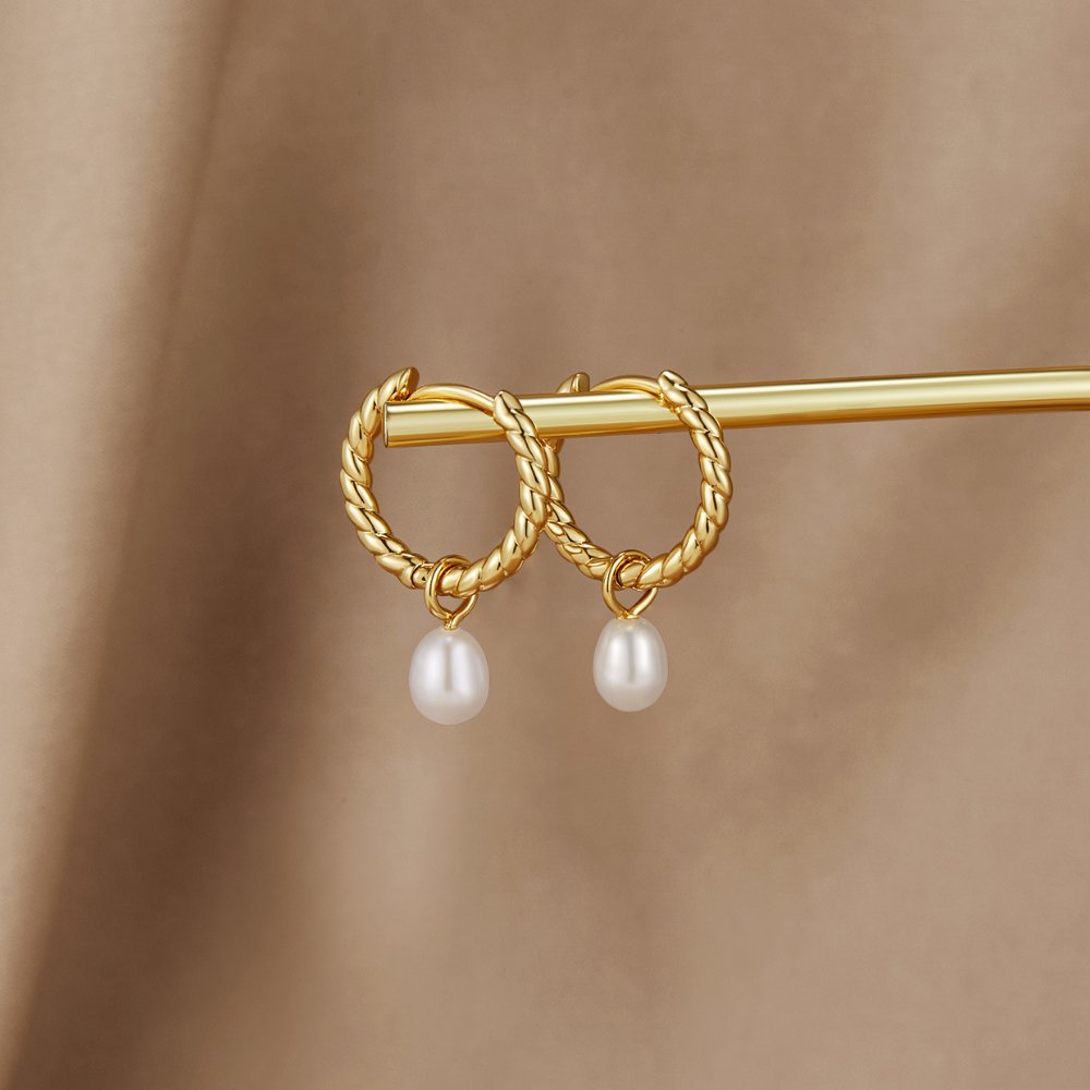 Layla Twist Earrings