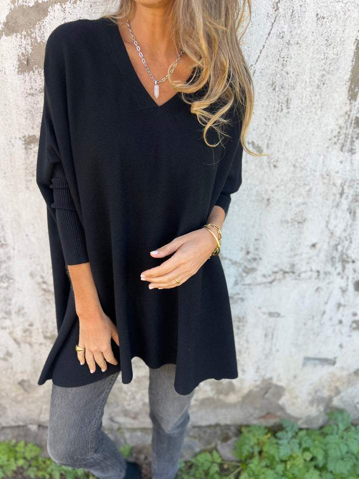 Women's Oversized V-Neck Long Sleeve Top - Black