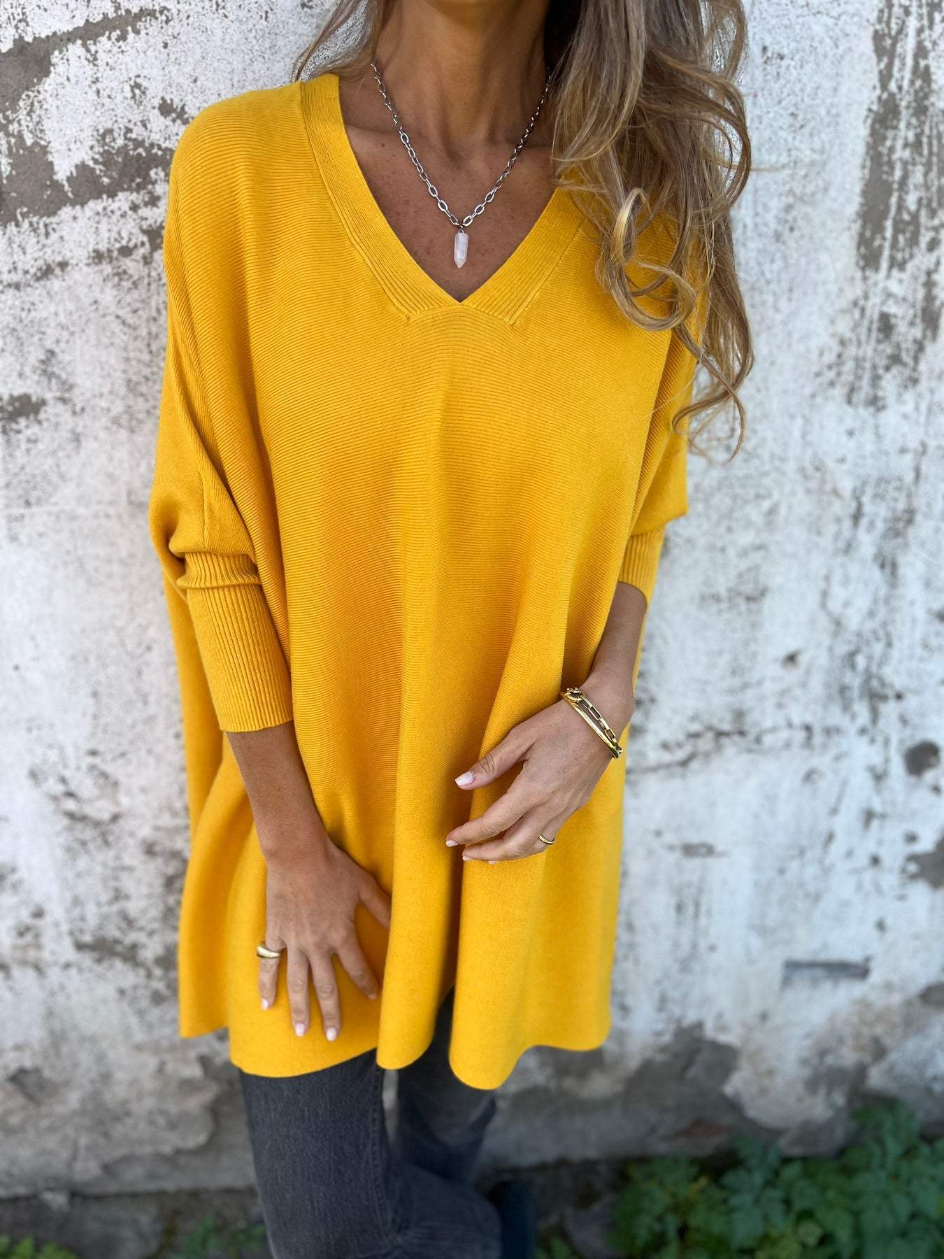 Women's Oversized V-Neck Long Sleeve Top