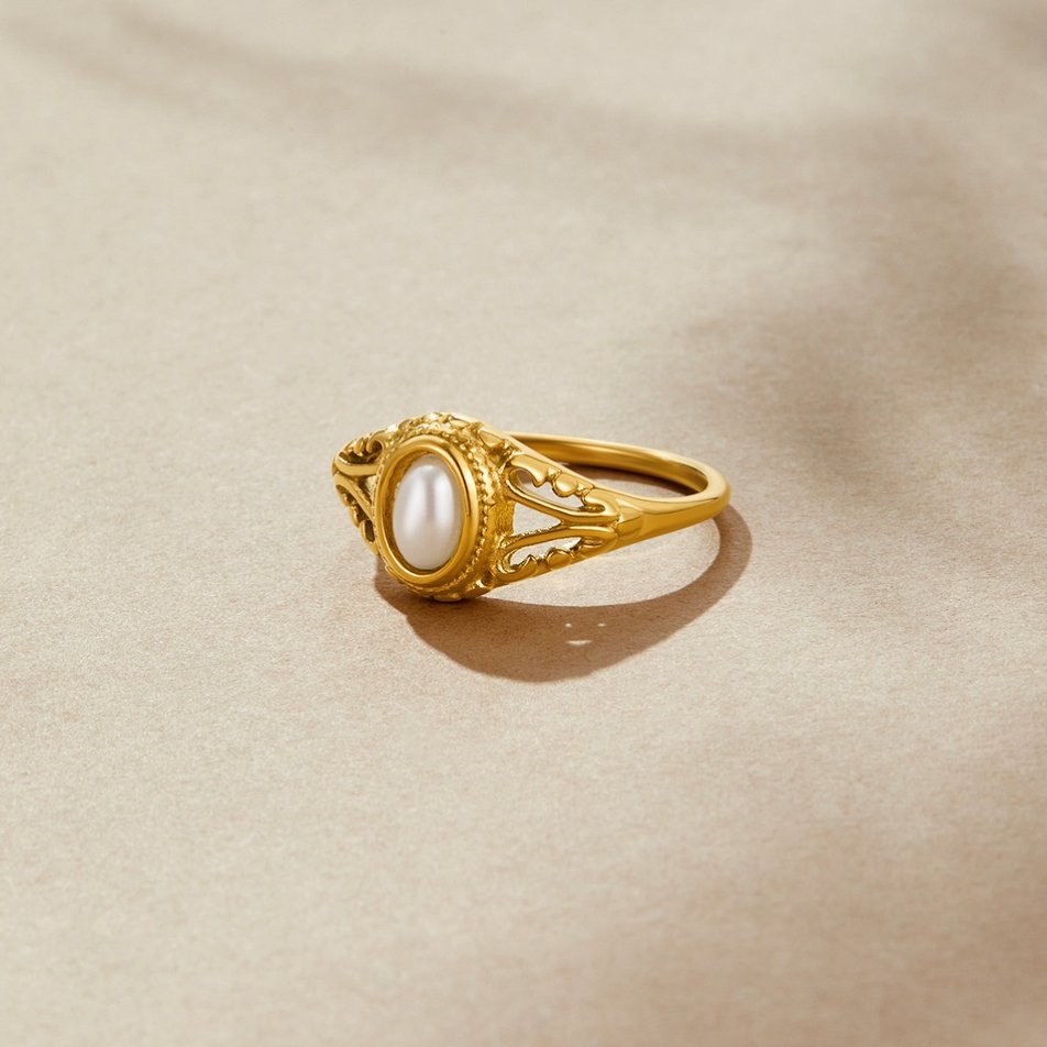 Vintage Royal Ring